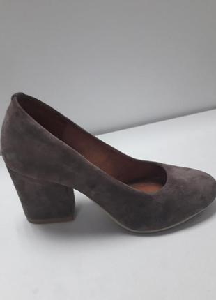 Жіночі туфлі на підборах (6 см) з натуральної замші. модель-1/08