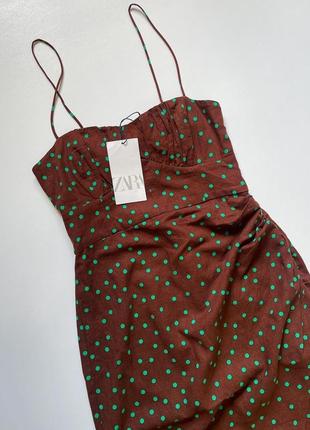 Платье миди zara в горошек с льном в составе10 фото