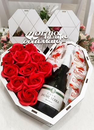 Сюрприз для мами - подарунковий набір солодощів + мильні троян...2 фото