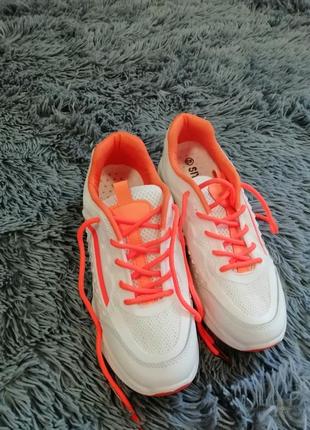 Кроссовки кроссовки