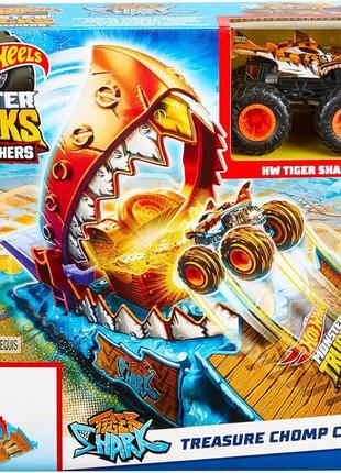 Ігровий набір хот вілс нищівники арени hot wheels monster trucks arena smashers htp17