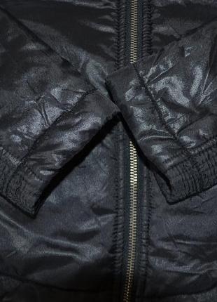 Легкая куртка на синтепоне р. m-l в новом состоянии4 фото