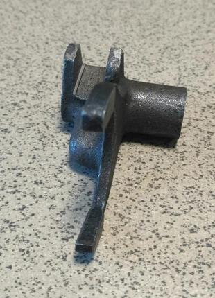 Вилка передній задній передачі кпп 81-1