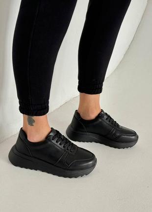 Чорні кросівки жіночі шкіряні демі1 фото