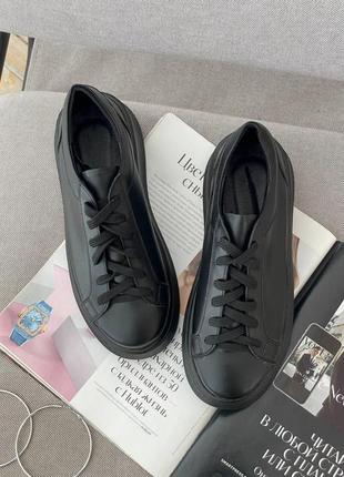 Жіночі кросівки чорні на платформі шкіряні9 фото