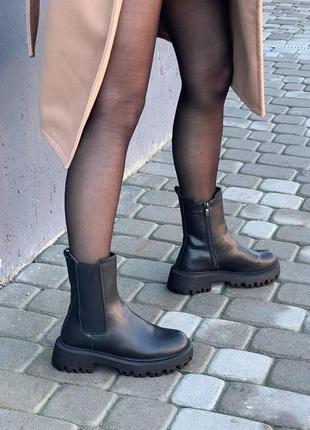 Жіночі зимові черевики челсі чорні шкіряні 36 р5 фото