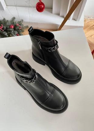 Зимові жіночі черевики чорні 40 р2 фото