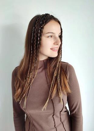 Косички на заколках, афрокосы, парики