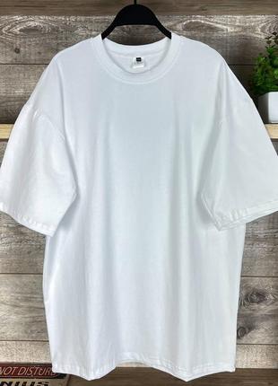 Базова футболка оверсайз