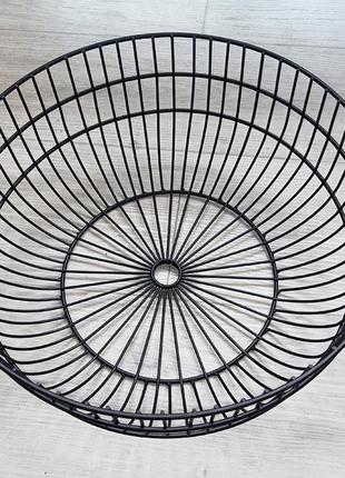 Кошик круглої форми, металевий