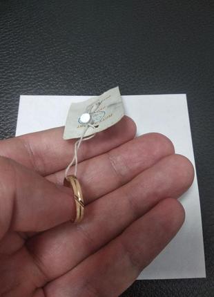 Новое золотое кольцо 585 пробы