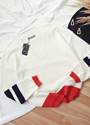Джемпер светр, кофта молочного кольору з контрастними вставками .5 фото