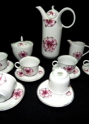 Сервиз кофейный "лепесток"  коростенский фарфор состоит из 15 предметов на 6 персон рисунок пестрение,золото.