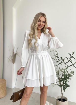 Платье короткое мини с двойной пышной юбкой солнце колокольчик расклешенное белое чёрное красное с декольте вечернее с длинными рукавами