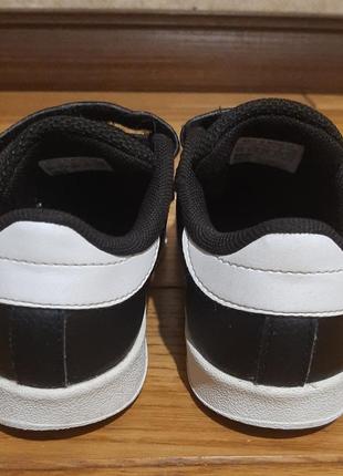 Детские кожаные кроссовки adidas6 фото