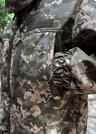 Куртка демісезонна софтшел на флісі піксель