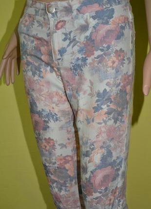 Легкие нежные тонкие цветочные джинсы цветочный принт квіткові джинси only4 фото