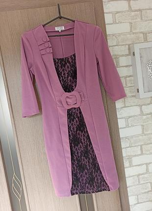 Розовое платье, рукав 3/4