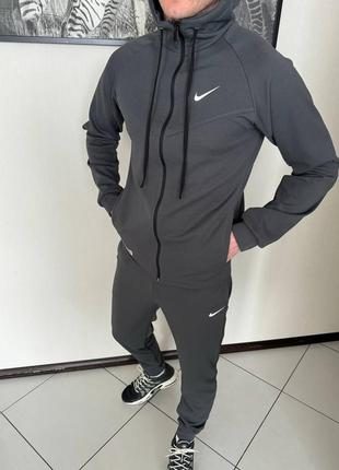 Спортивний костюм nike1 фото