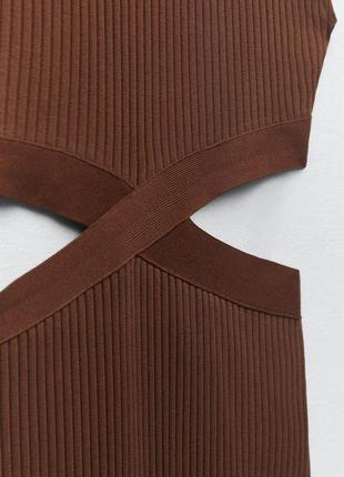 Zara шоколадное платье от бренда зара коричневое, в рубчик, с вырезами на талии, с открытой спиной, меди, вязаная, платье, макси, длинная обмен10 фото