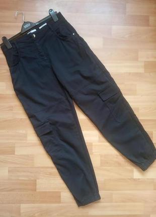 Чёрные джинсы джоггеры карго bershka р.38-м1 фото