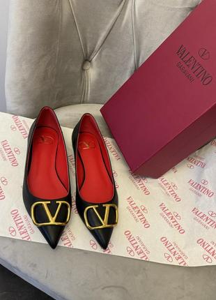 Черные туфли valentino острый носок1 фото