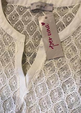 Очень красивая и стильная брендовая кофточка-блузка белого цвета!