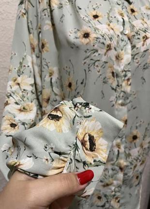 Женская рубашка в цветочек/светлая рубашка в цветочный принт3 фото