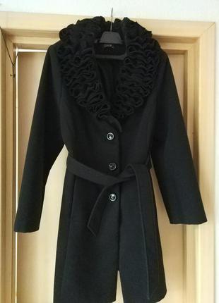 Шикарное пальто esire