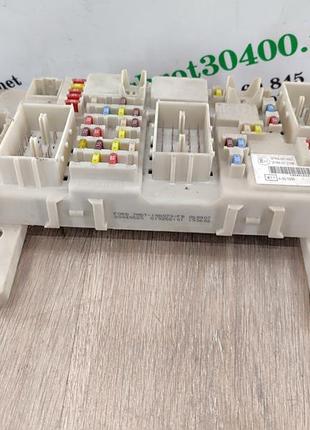 7m5t-14a073-fb блок запобіжників ford focus 2/c-max