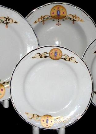Набор  тарелок "колье шарлотты" коростень фарфор состоит из 24 предметов,  на 6 персон, рисунок