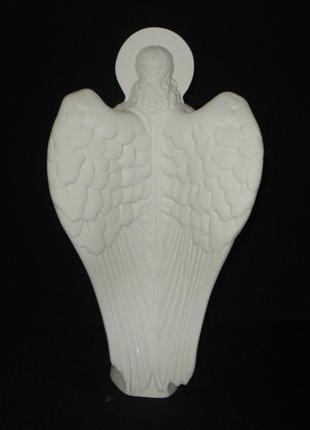 Скульптура / статуетка / фігурка "ангел з іконою" коростенський фарфор "бисвит" ручна робота.2 фото