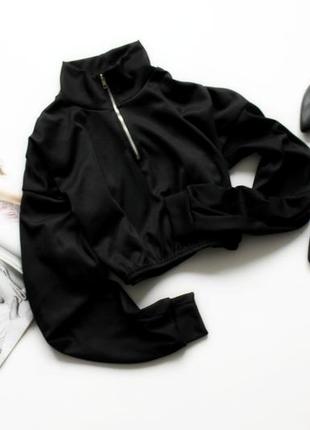 Класна чорна кофта вільна на блискавці