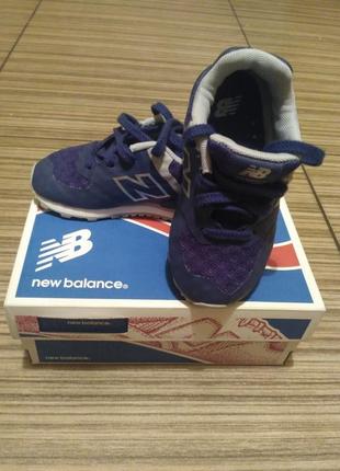 Кросівки new balance