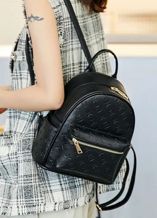Женский кожаный белый черный рюкзак ранець женская сумка 2 в 16 фото