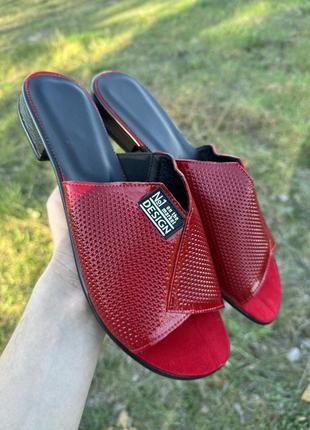 Шлепанцы кожаные натуральные