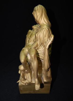 Скульптура / статуетка / фігурка " п'єта "оплакування христа ісуса" коростенський фарфор " "бісквіт-бронза".3 фото