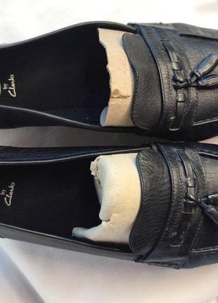 Туфлі жіночі чорні лофери clarks (розмір 40, uk7)2 фото