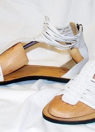 Сандалії жіночі шкіряні білі j shoes (розмір 38, eu39, uk6)4 фото