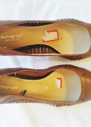 Туфлі жіночі шкіряні коричневі на підборах autograph (розмір 3...4 фото