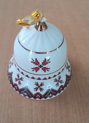 Статуэтка / фигурка / колокольчик "вышиванка" коростенский фарфор ручная работа.