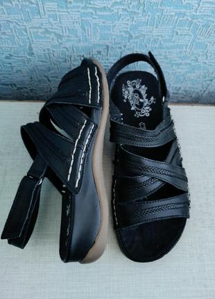 Новые кожаные сандалии босоножки gluv your feet английская оригинал.