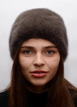 Женская шапка из меха норки