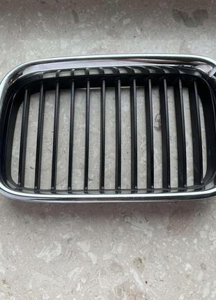 Решітка радіатора ліва bmw3 e36 1990-2000p. 51138122237 (1)