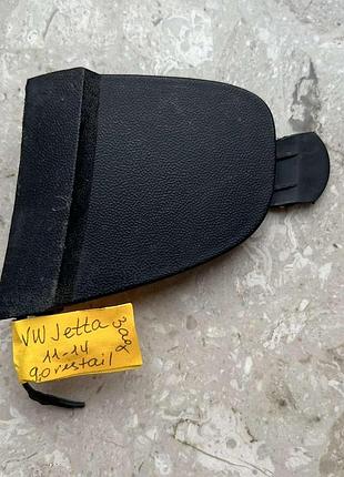 Заглушка буксирувального гака vw jetta 11-14p зад 5c6807441a