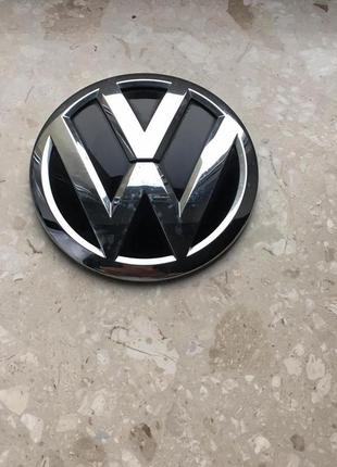 Емблема лого vw touran ii 2015- зад 5ta.853.630.a
