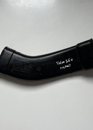Повітровід volvo c40 s40 v50 917896a прав