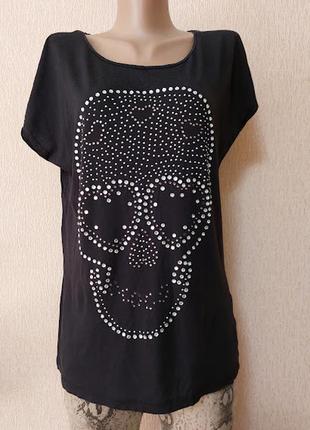 Стильная черная женская футболка с черепом из страз papaya2 фото