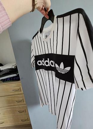 Футболка adidas тренд 🔥🔥🔥 оригінал3 фото