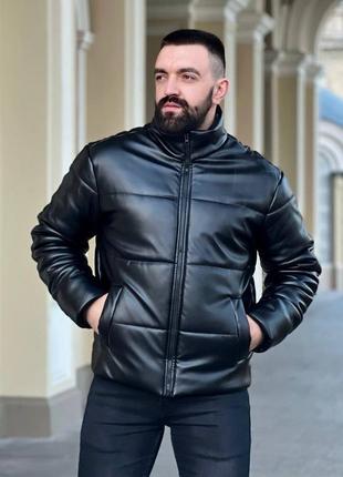 Тепла чорна чоловіча куртка пуховик з екошкіри) + подарунок*2 фото
